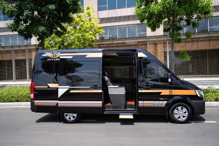Giá thuê xe limousine 9 chỗ Đà Nẵng